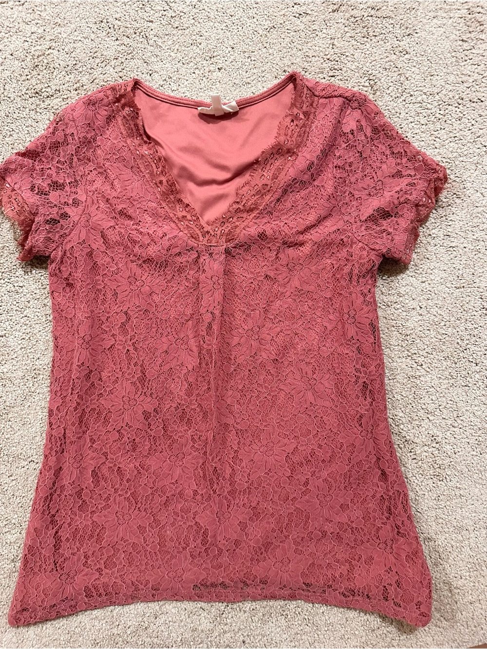 S Lace Overlay V-Neck Short Sleeve Top - Rose